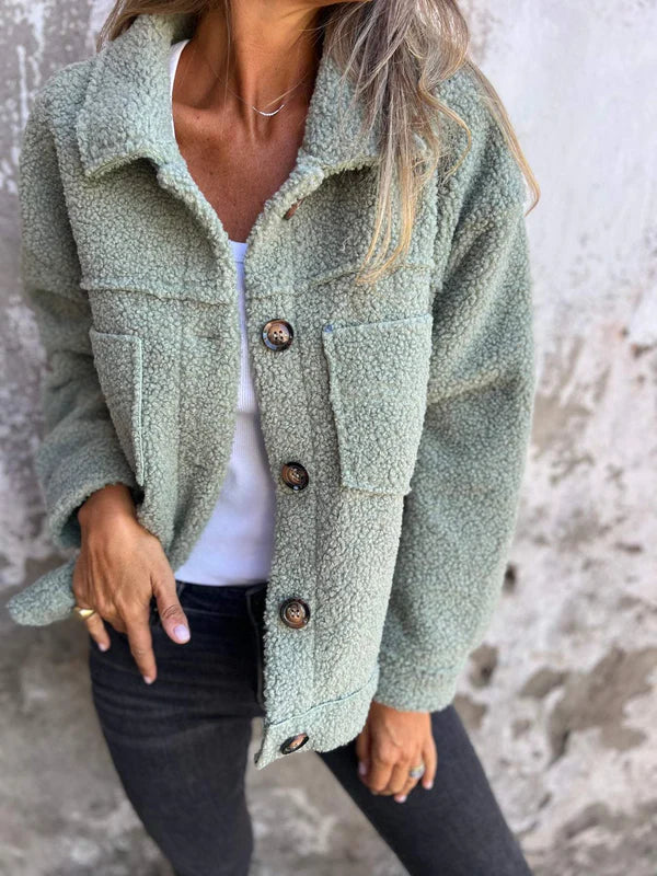 Dion-  Kurze Wolljacke mit Revers